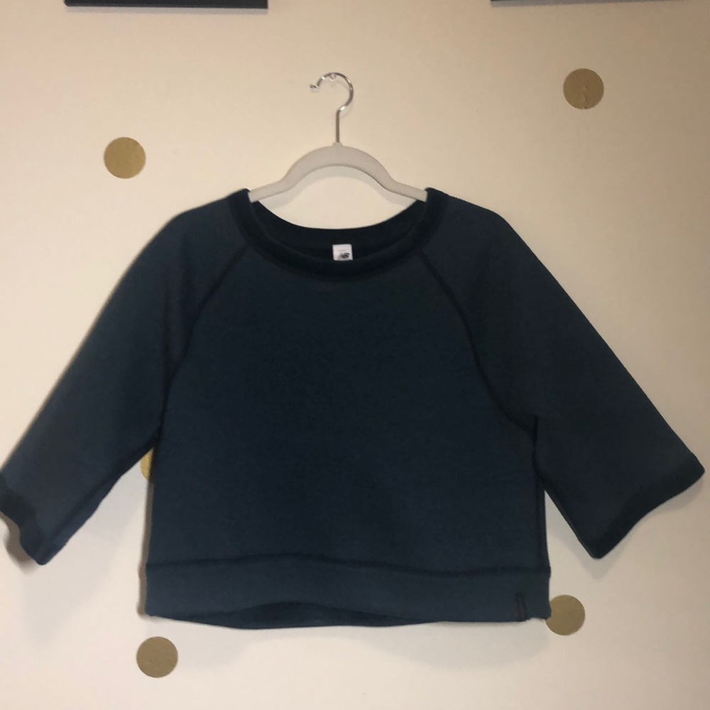 Mid-length cropped sweater